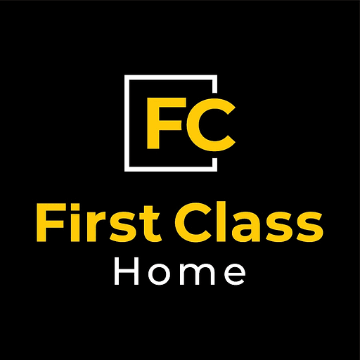 Logo da franquia First Class – Casa e Construção